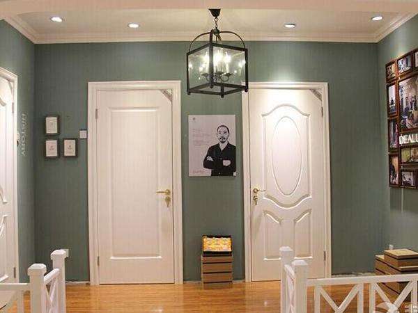 臥室門顏色的選擇,成都定制家具來幫忙
